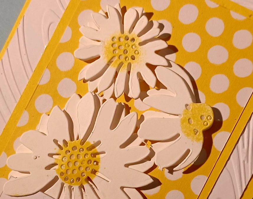 How to make a card using the Cheerful Daisies Bundle